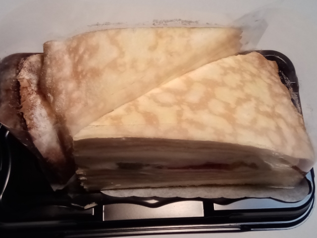フルーツミルクレープ２個入り ヤマザキ Attuの菓子パンが好きすぎてブログ作りました